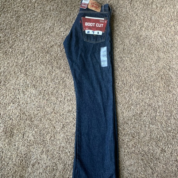 Men’s Levi jeans - Picture 1 of 3